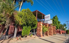 Elkira Court Motel